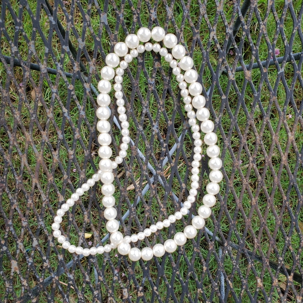 2/$12 Lot of 3 costume necklaces - Picture 8 of 10